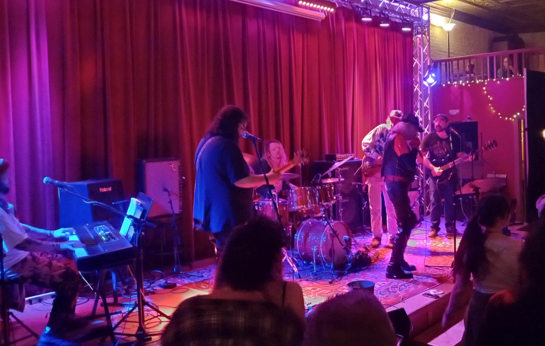 OwsleysOwls2026-02-13MarigoldTheaterEasthamptonMA (1).jpg